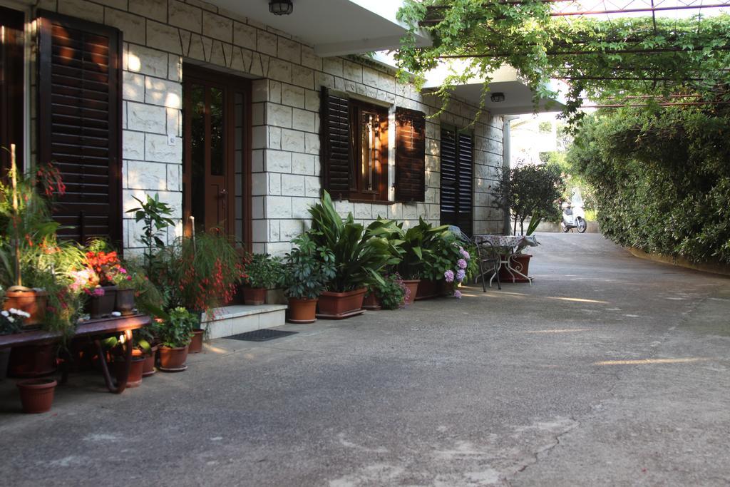 Apartments Becic Будва Экстерьер фото